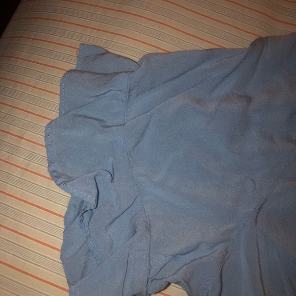 Light blue GAP blouse - Picture 3 of 3